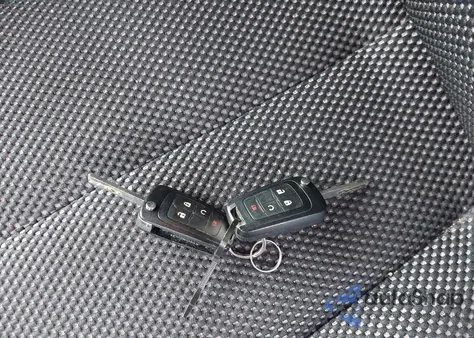 2015 Chevrolet Equinox 1Lt z USA, uszkodzony, nr VIN 2GNFLFEK4F6290670